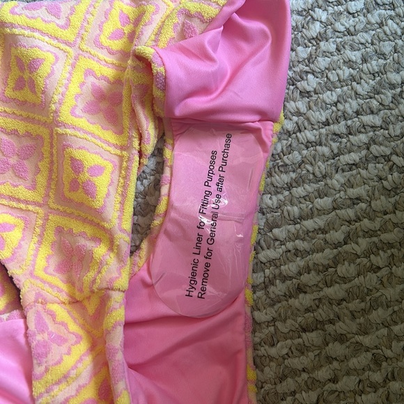YELLOW AND PINK SIDE CUTOUT JACQUARD SWIMSUIT - Picture 4 of 4